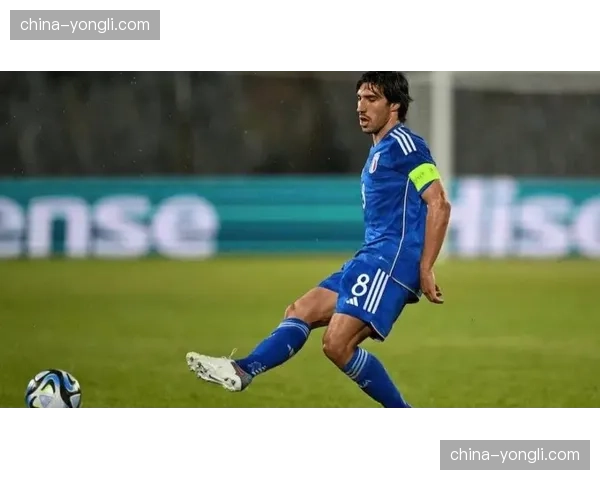 通讯：在布雷西亚的意乙岁月，托纳利如何保持训练与等待回归。