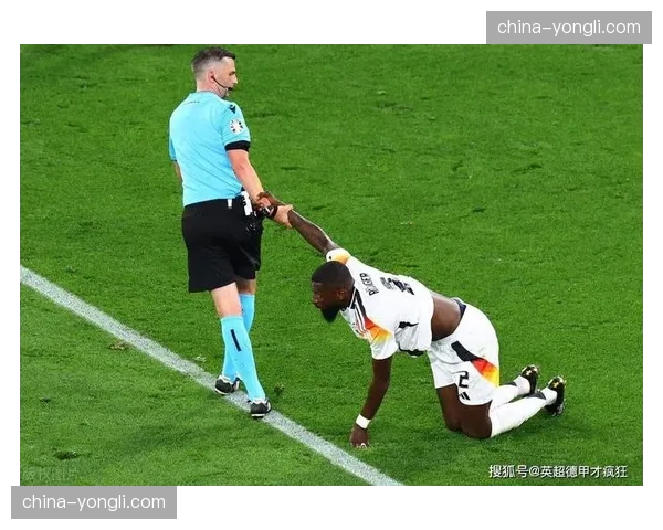 德甲俱乐部联合发起反歧视活动,球员将佩戴特殊袖标 德甲俱乐部联合发起反歧视活动,球员将佩戴特殊袖标