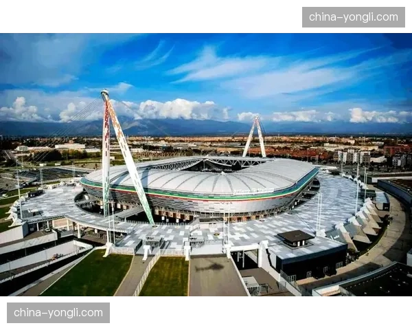 意甲俱乐部与地方政府合作，翻新社区球场以鼓励青少年高强度训练